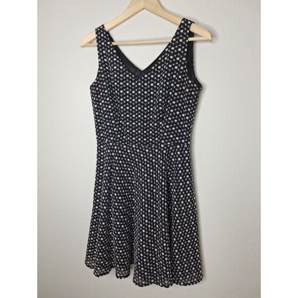 💙 Tahari Dress - Picture 6 of 8